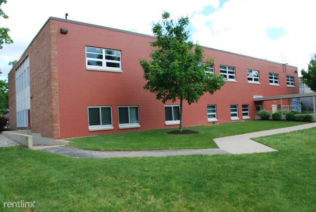 822 Cherry St SE in Grand Rapids, MI - Foto de edificio - Building Photo