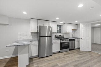 236 Callan Ave in Evanston, IL - Building Photo - Building Photo