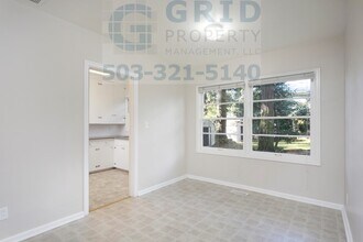 3035 SE 118th Ave in Portland, OR - Building Photo - Building Photo