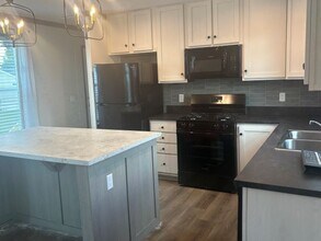 3441 Bissell Rd in Springfield, IL - Building Photo - Building Photo