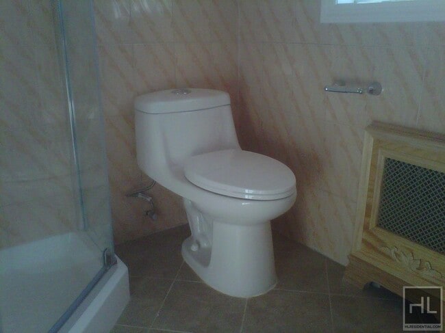 69 ROAD, Unit 3 in Queens, NY - Building Photo - Building Photo