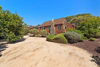 274 Wave St in Laguna Beach, CA - Building Photo - Building Photo