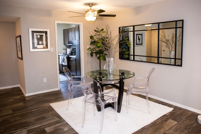 Brooks Crossing Apartments in Riverdale, GA - Building Photo - Building Photo