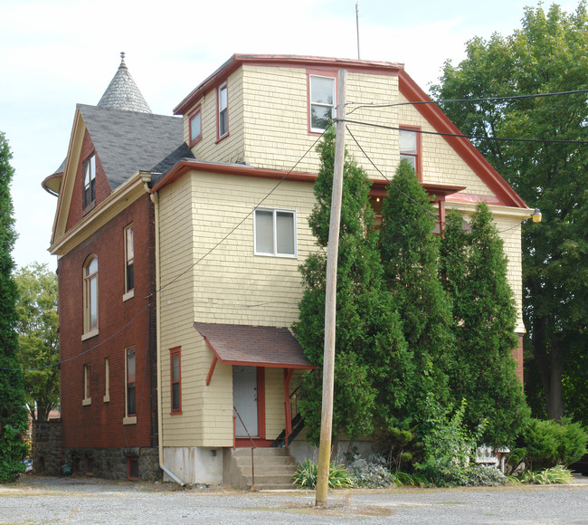 629 W 4th St in Williamsport, PA - Building Photo - Building Photo