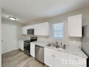 1952 Lake Carolina Dr in Columbia, SC - Building Photo - Building Photo