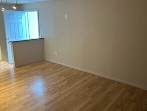 1017 Walnut Canyon Rd in Moorpark, CA - Building Photo - Building Photo