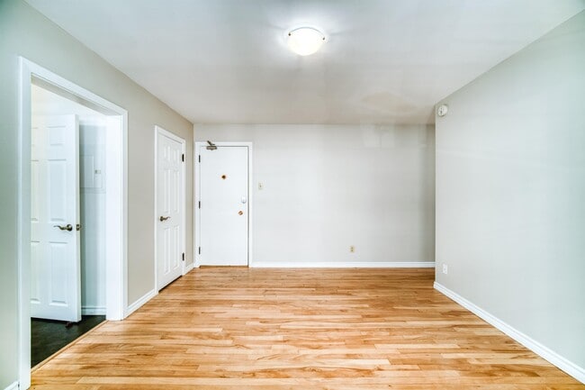 1112-1112 Tower Rd in Halifax, NS - Building Photo - Building Photo