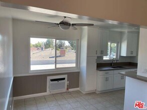6610 Whitsett Ave in Los Angeles, CA - Building Photo - Building Photo