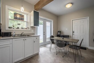 23 Prince Albert Rd in Dartmouth, NS - Building Photo - Building Photo