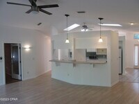 4050 Linwood Dr photo'