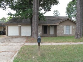 5811 Crooked Post Rd in Spring, TX - Building Photo