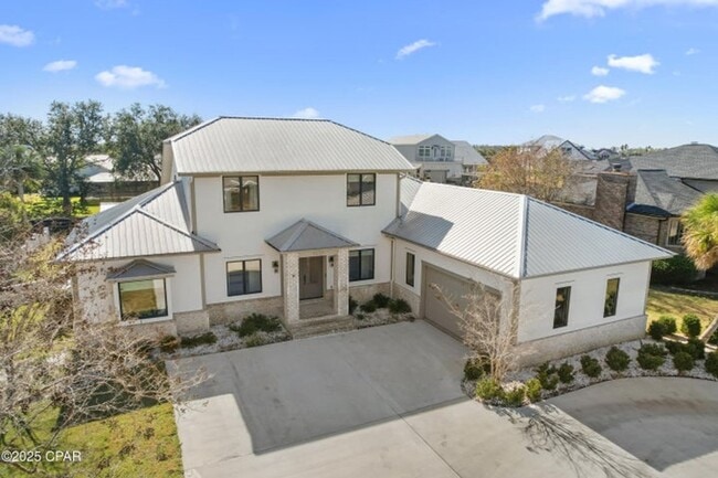 property at 2205 N Harbour Dr