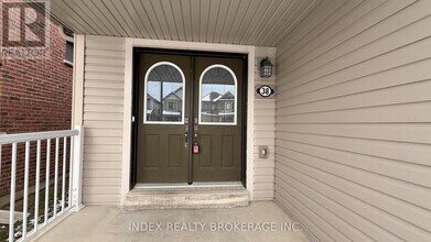 38 Patterson Dr in Haldimand, ON - Building Photo - Building Photo