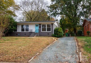 4021 Crestridge Dr in Charlotte, NC - Building Photo - Building Photo