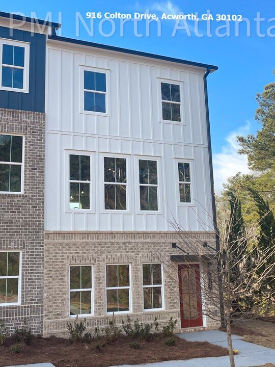 916 Colton Dr in Acworth, GA - Building Photo