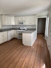 466 Center St in Hanover, MA - Building Photo - Building Photo