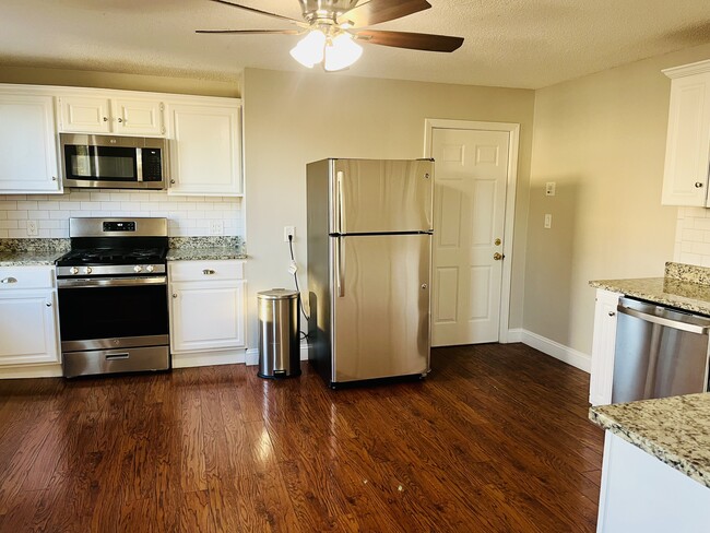 47 W Wyoming Ave, Unit 7