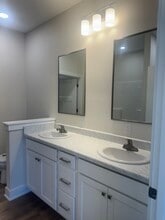 1101 Emerald Cove Dr in Clear Lake, IA - Building Photo - Building Photo