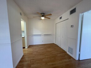 221 SE 1st Ave in Boynton Beach, FL - Building Photo - Building Photo