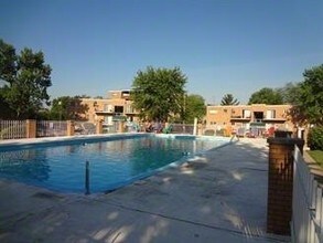 Dina Terrace Apartments Cheviot Oh For Rent Dina Terrace Apartments In Cheviot