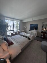 1940 NW 2nd Ct, Unit S1 in Miami, FL - Foto de edificio - Building Photo