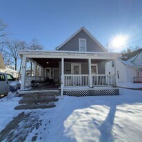 44 Brown St SW in Grand Rapids, MI - Building Photo