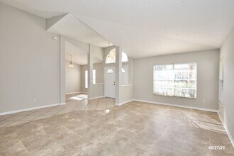 1933 Gamboge Dr in Orlando, FL - Building Photo - Building Photo