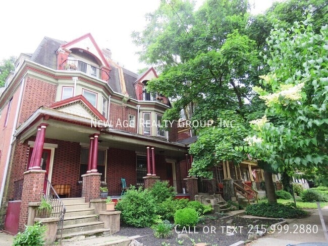 4816 Cedar Ave in Philadelphia, PA - Building Photo - Building Photo