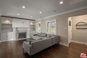 2963 Virginia Ave in Santa Monica, CA - Building Photo - Building Photo