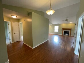 8427 Burnt Ember Pl in Fort Wayne, IN - Building Photo - Building Photo