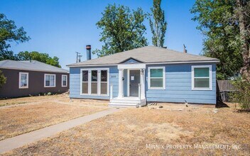2210 31st St in Lubbock, TX - Building Photo - Building Photo