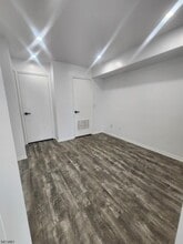 31 Kensington Rd in Bedminster, NJ - Building Photo - Building Photo