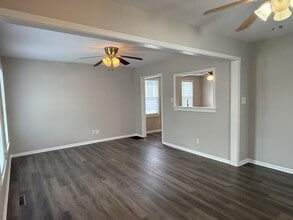 2061 S 83rd St in West Allis, WI - Building Photo - Building Photo