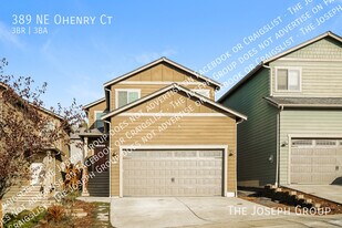 389 NE Ohenry Ct in Poulsbo, WA - Building Photo