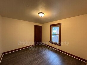 2700 Springmont Ave in Dayton, OH - Building Photo - Building Photo