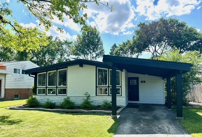 property at 823 Leclaire Ave