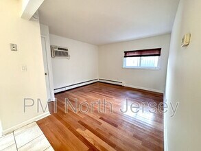 9051 Palisade Ave in North Bergen, NJ - Building Photo - Building Photo
