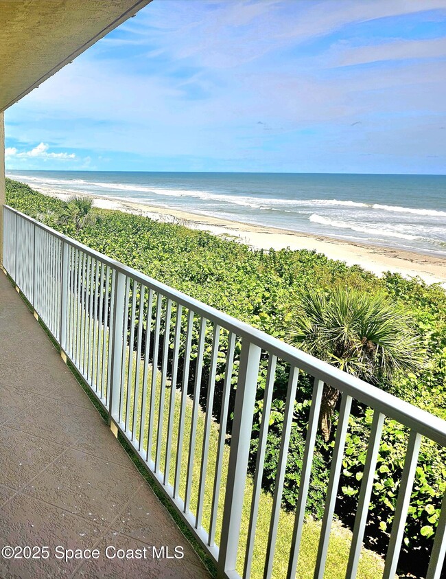 property at 1095 N Hwy A1A
