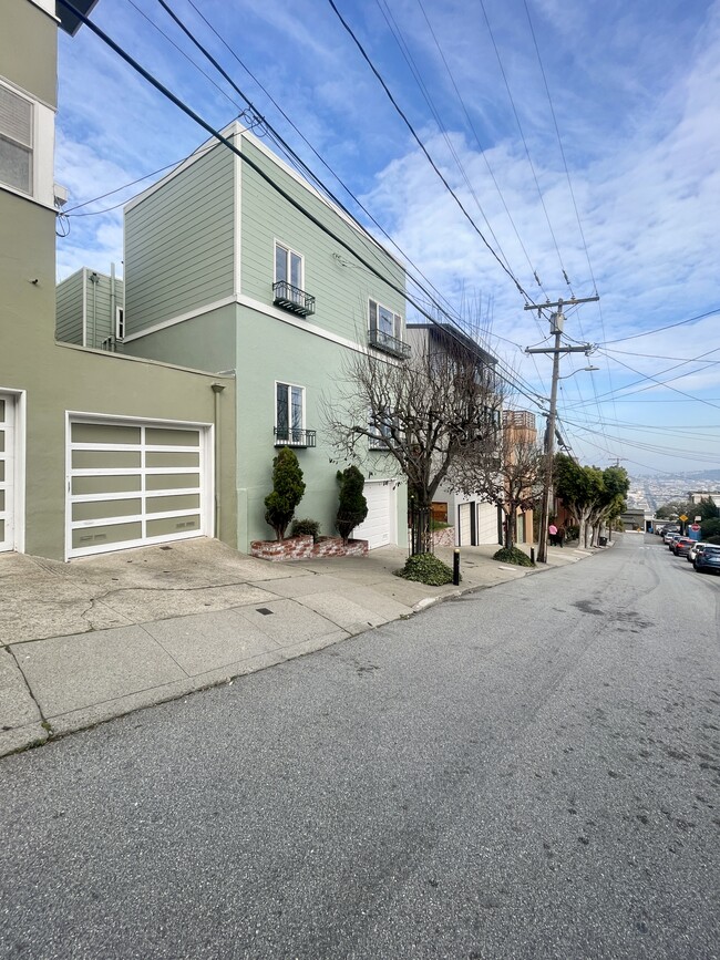 71 Deming St in San Francisco, CA - Building Photo - Building Photo