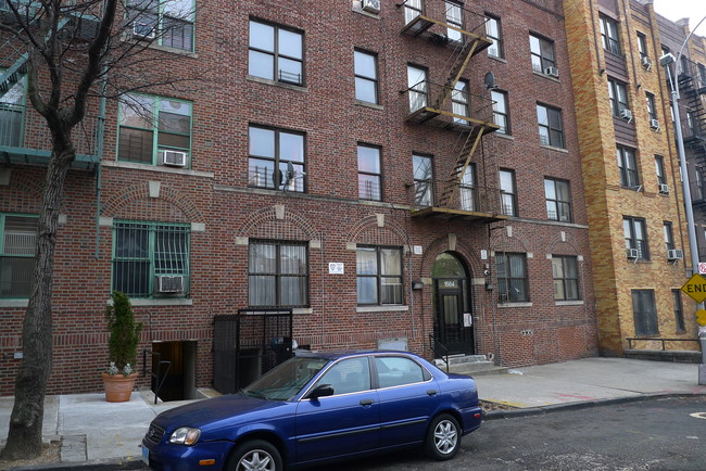 1664 Davidson Ave in Bronx, NY - Building Photo - Building Photo