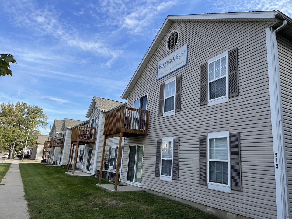 River Cross in Lafayette, IN - Building Photo