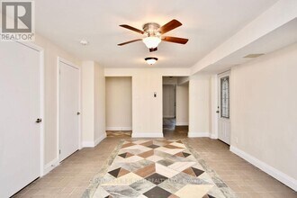 42 McVeigh Dr in Barrie, ON - Building Photo - Building Photo