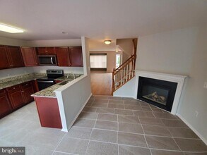 3344 Vineland Pl in Dumfries, VA - Building Photo - Building Photo