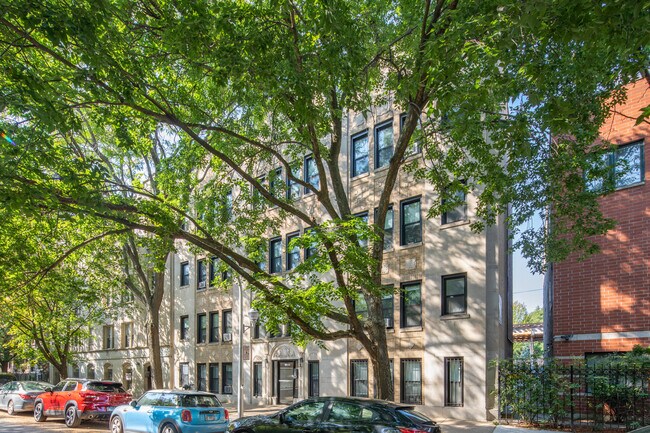 4236 N Kenmore Ave in Chicago, IL - Foto de edificio - Building Photo