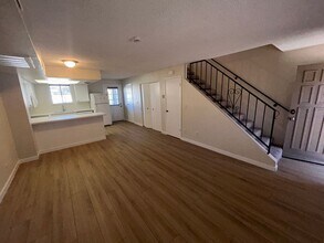 6104 W Townley Ave in Glendale, AZ - Building Photo - Building Photo