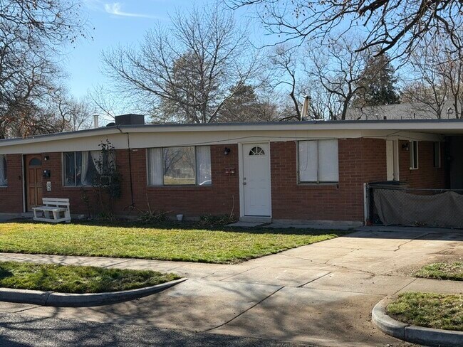 831 Riverside Dr in Salt Lake City, UT - Building Photo - Building Photo