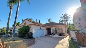 6145 Shadyglade Ave in Los Angeles, CA - Building Photo
