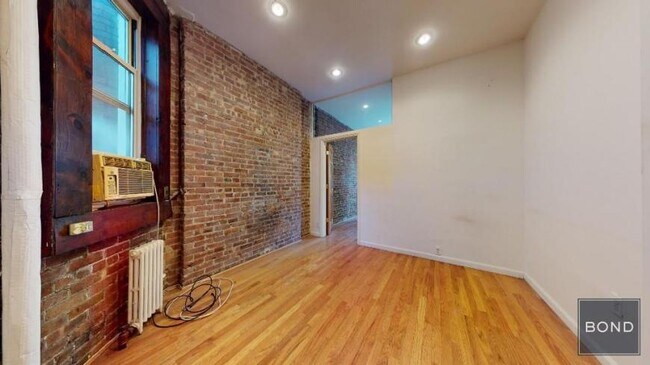 1654 3rd Ave in New York, NY - Building Photo - Building Photo