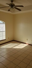2000 Circle Dr in Mission, TX - Building Photo - Building Photo