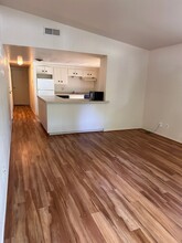 25-27-27 Simmons Way in Davis, CA - Building Photo - Building Photo